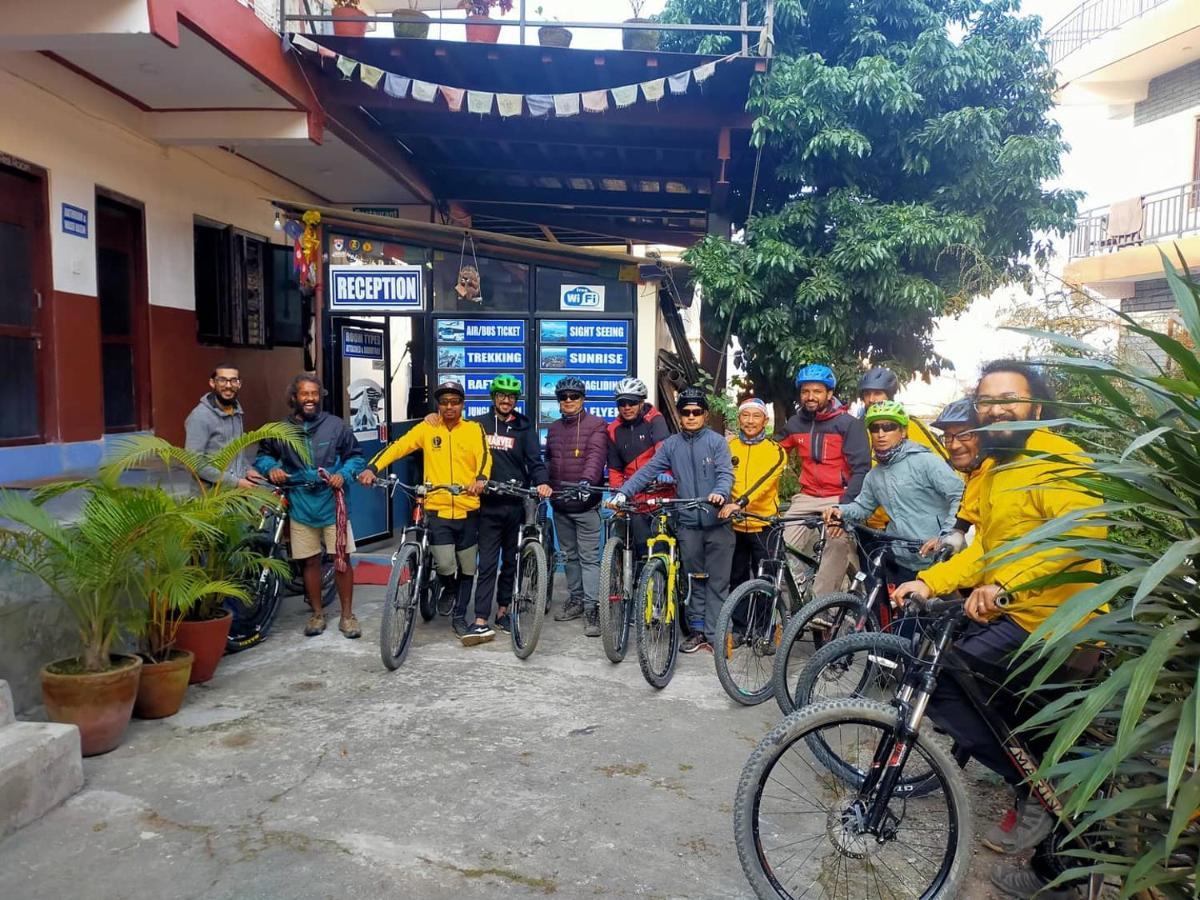 Pokhara Youth Hostel Buitenkant foto