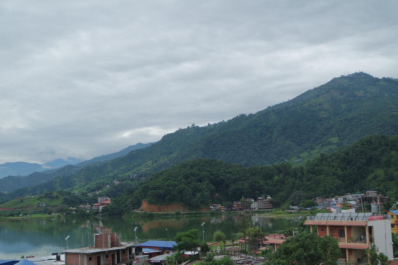 Pokhara Youth Hostel Buitenkant foto