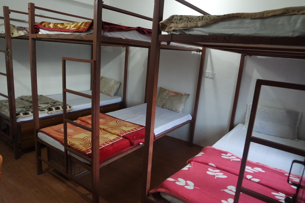 Pokhara Youth Hostel Buitenkant foto