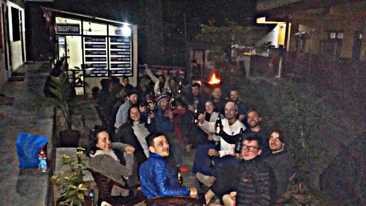 Pokhara Youth Hostel Buitenkant foto