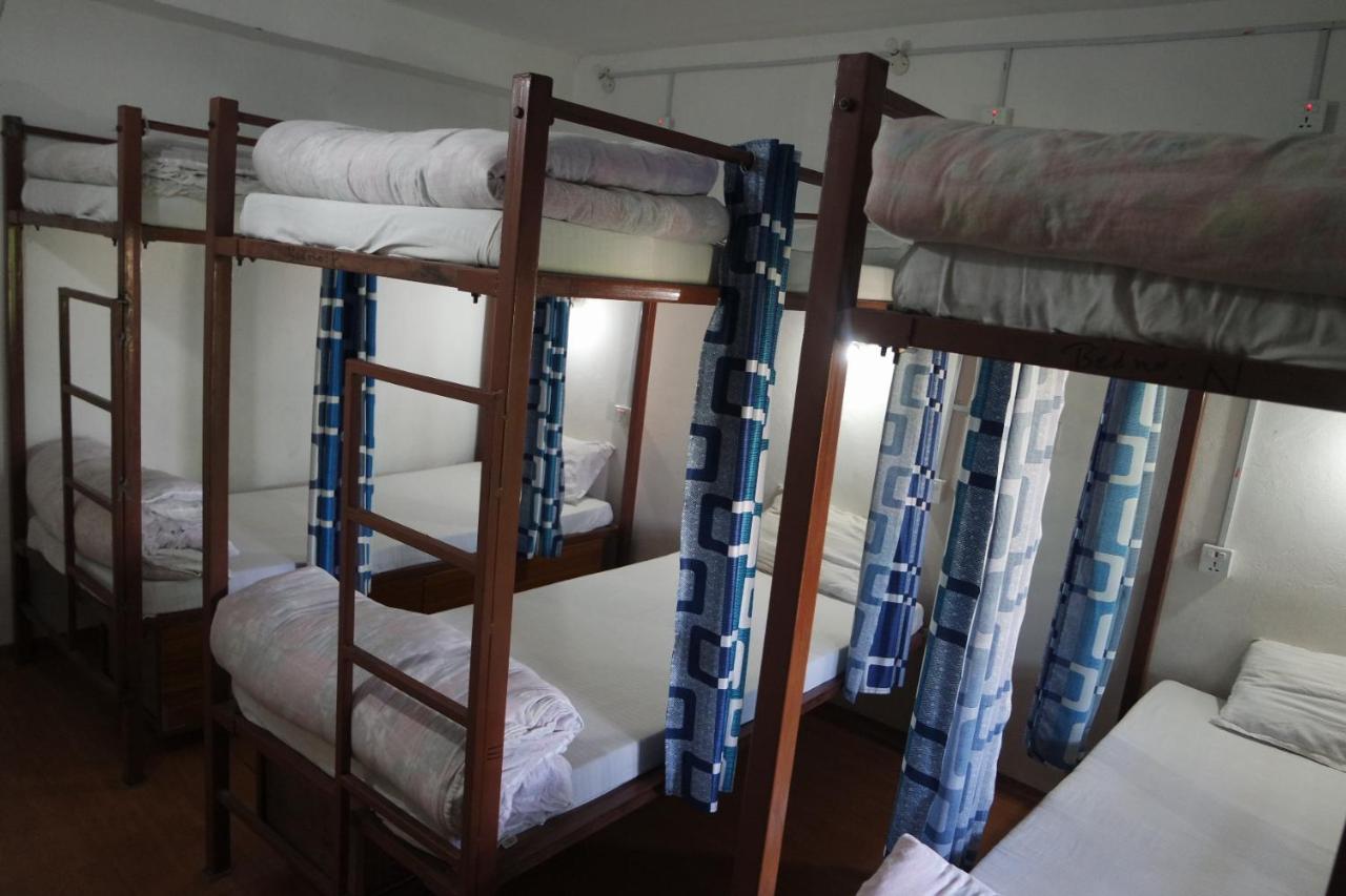 Pokhara Youth Hostel Buitenkant foto