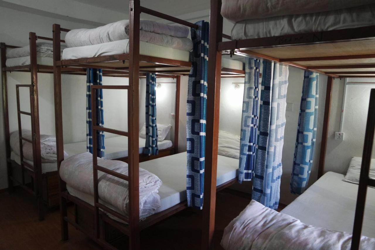 Pokhara Youth Hostel Buitenkant foto