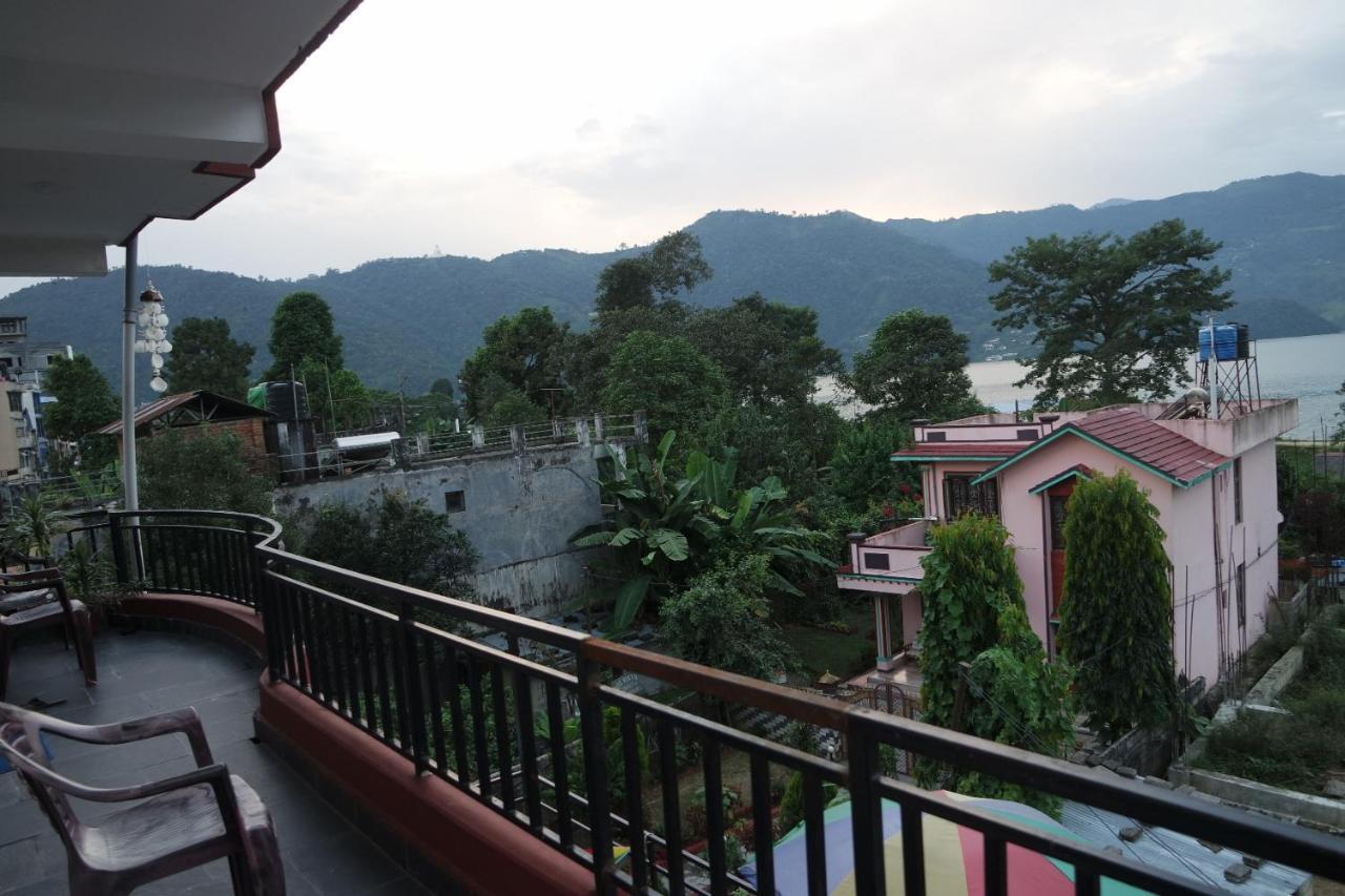 Pokhara Youth Hostel Buitenkant foto