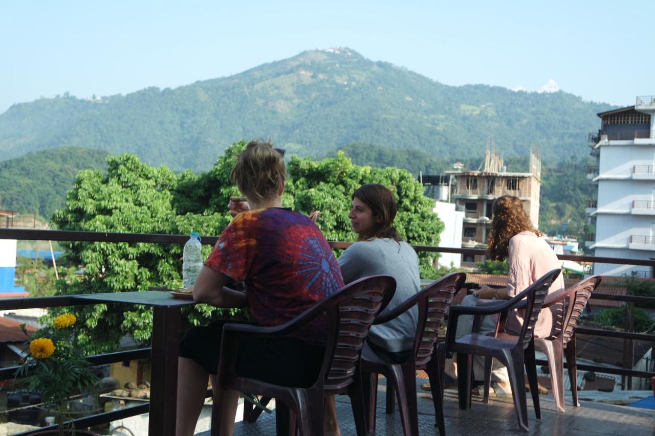Pokhara Youth Hostel Buitenkant foto