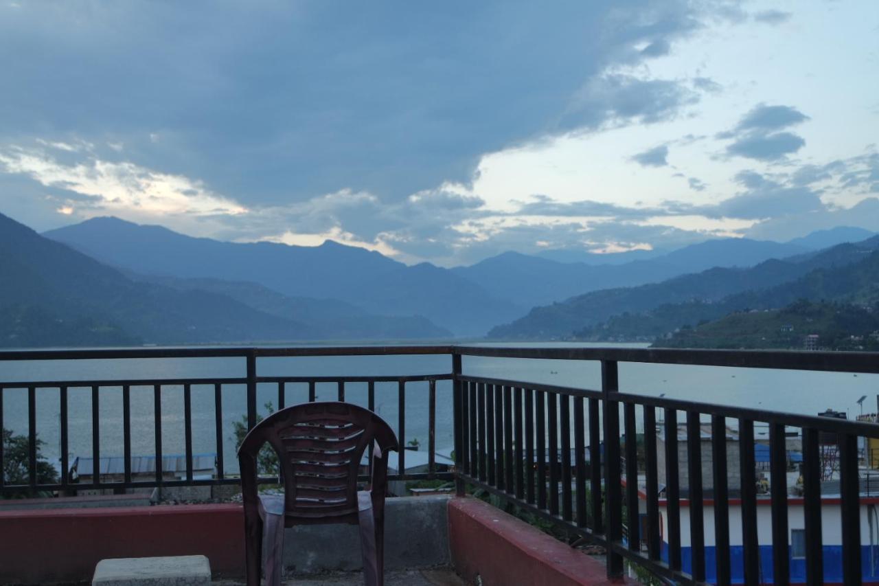 Pokhara Youth Hostel Buitenkant foto