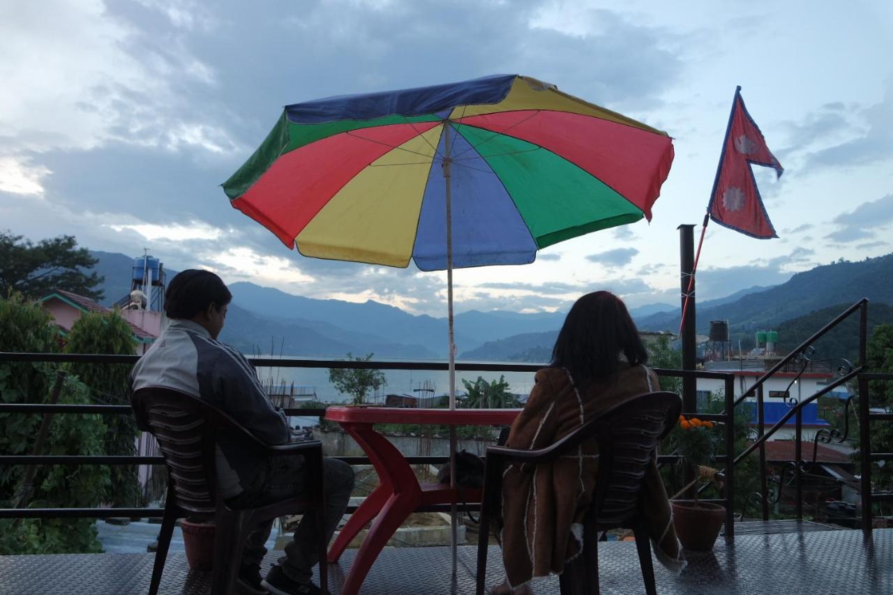 Pokhara Youth Hostel Buitenkant foto