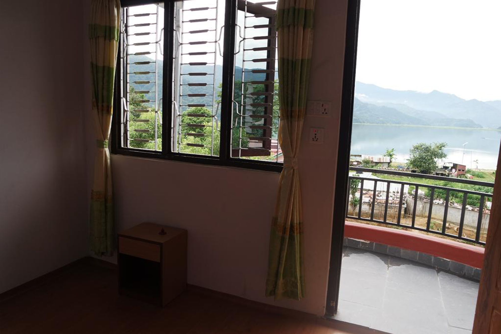 Pokhara Youth Hostel Buitenkant foto